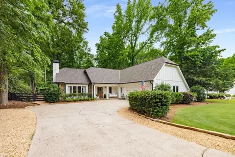 7114 Surrey Pt, Alpharetta, GA 30009