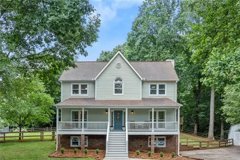 2060 Candlewood Ct NE, Marietta, GA 30066