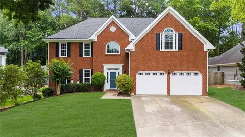 10865 Misty Moon Ct, Alpharetta, GA 30022