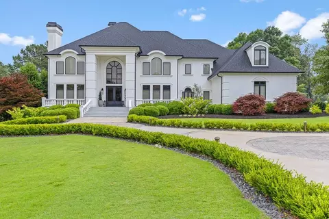 5323 Legends Dr, Braselton, GA 30517