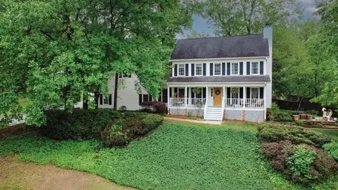 201 Tweed Ct, Sugar Hill, GA 30518