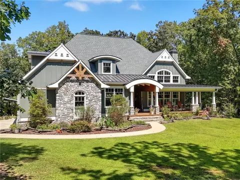 4454 Damascus Rd, Ball Ground, GA 30107