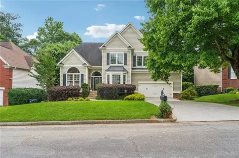 310 Arbor Creek Trl, Roswell, GA 30076