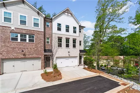 586 Avondale Park Cir, Decatur, GA 30032