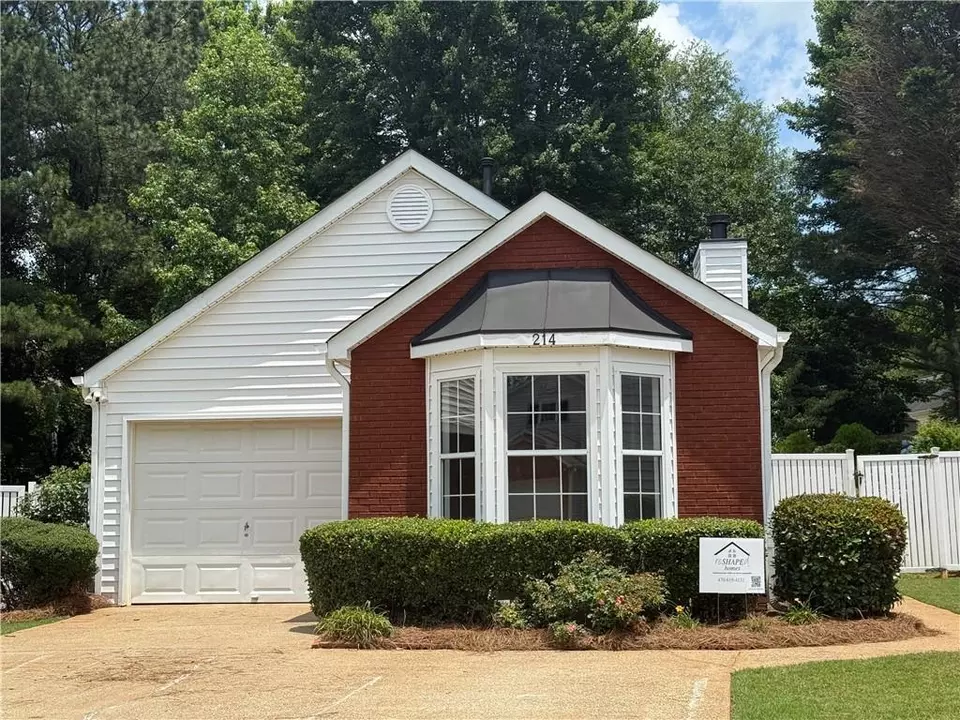 Exterior - 214 Chelsea Ct, Woodstock, GA 30189 photo 2 of 8