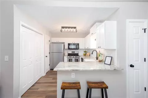 Kitchen - 214 Chelsea Ct, Woodstock, GA 30189 photo 1 of 3