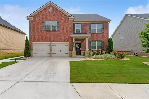 3303 Hawthorn Farm Blvd, Loganville, GA 30052