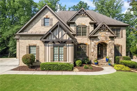2517 Stone Manor Dr, Buford, GA 30519