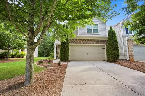 6250 Crested Moss Dr, Alpharetta, GA 30004