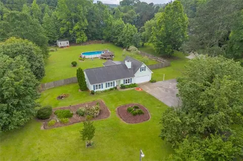 1789 Brandi Ln, Loganville, GA 30052