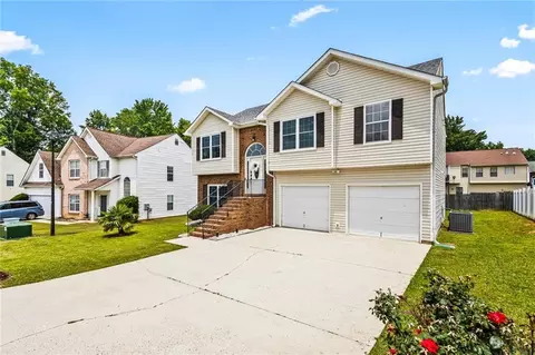 1543 Blossom Dr, Atlanta, GA 30349