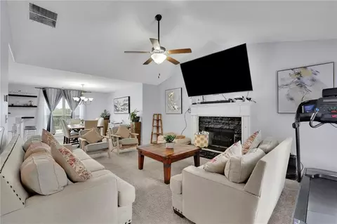 1955 Paynes Pt, Winder, GA 30680 photo 4