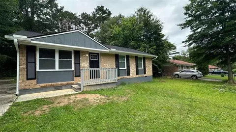 38 Royce Dr, Jonesboro, GA 30238