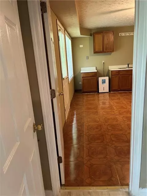 Entry Way - 645 Robin Rd, Covington, GA 30016 photo 9 of 9