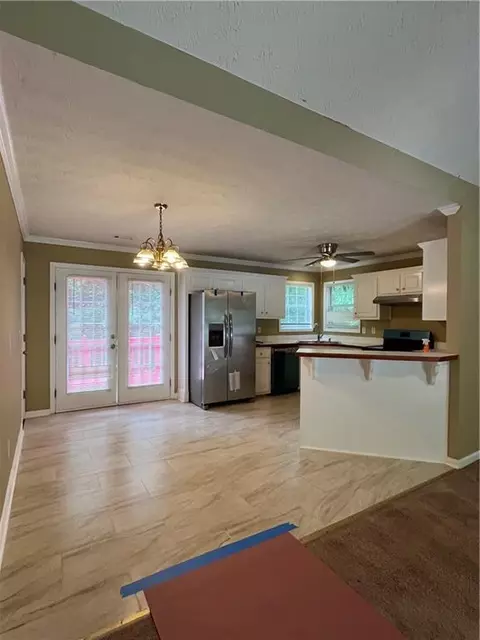 Kitchen - 645 Robin Rd, Covington, GA 30016 photo 1 of 6