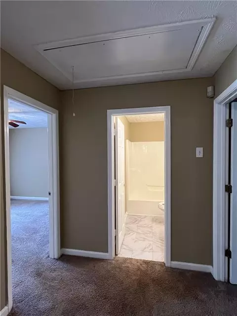 Entry Way - 645 Robin Rd, Covington, GA 30016 photo 5 of 9
