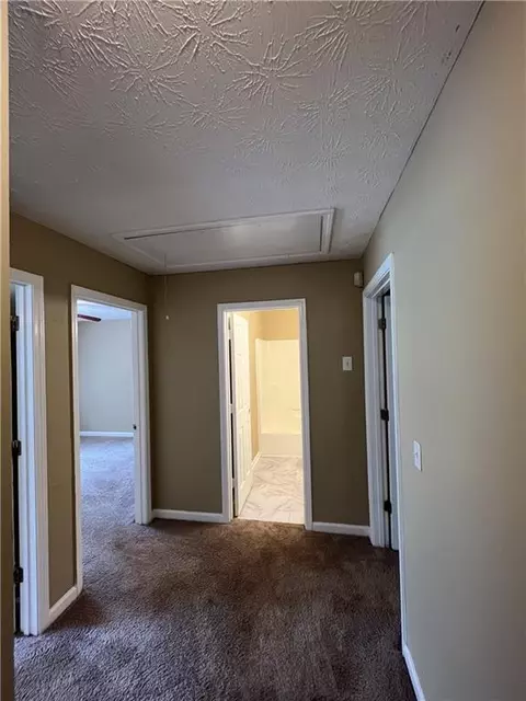 Entry Way - 645 Robin Rd, Covington, GA 30016 photo 4 of 9