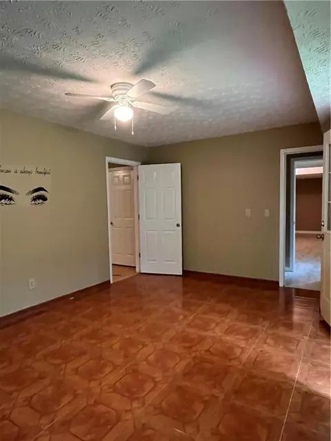 Bedroom - 645 Robin Rd, Covington, GA 30016 photo 10 of 11