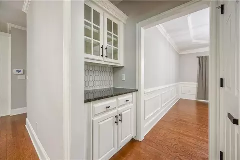 Entry Way - 5635 Upper Creek Ct, Suwanee, GA 30024 photo 3 of 5