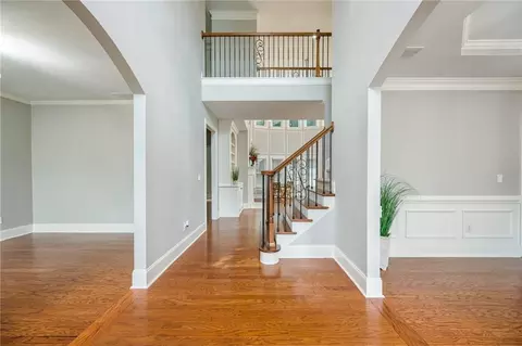 Entry Way - 5635 Upper Creek Ct, Suwanee, GA 30024 photo 2 of 5