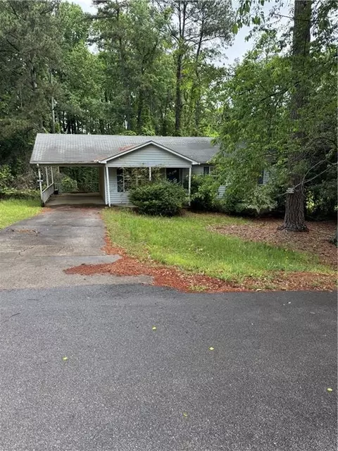 3129 Robinson Pl, Gainesville, GA 30504