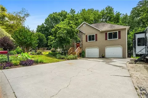 115 Bennett Farms Dr, Acworth, GA 30102