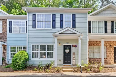 3088 Steeplechase Dr, Alpharetta, GA 30004