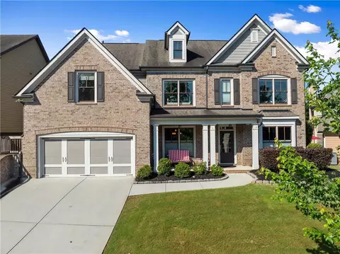 5157 Sunlake Dr, Hoschton, GA 30548