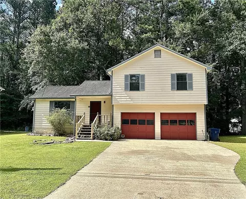 305 Westwood Ct, Dallas, GA 30132