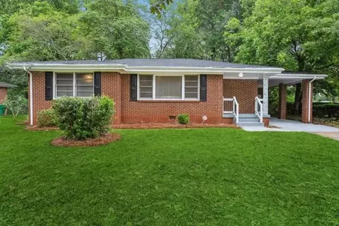 2858 Valley Ridge Dr, Decatur, GA 30032