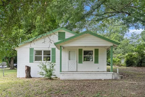 10275 Millarden Rd, Woodbury, GA 30293