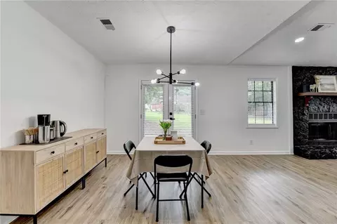 Dining - 2508 Wagon Trce, Duluth, GA 30096 photo 3 of 5