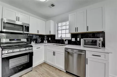 Kitchen - 2508 Wagon Trce, Duluth, GA 30096 photo 3 of 4