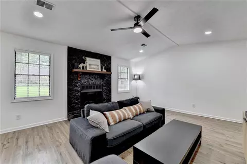 Living - 2508 Wagon Trce, Duluth, GA 30096 photo 2 of 2