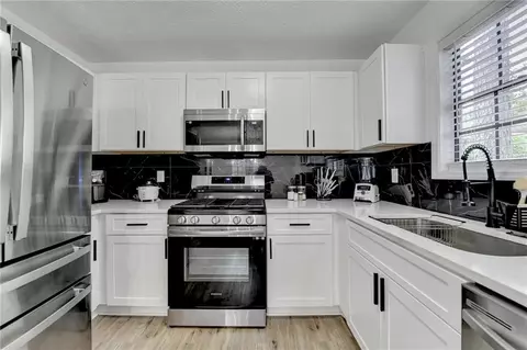 Kitchen - 2508 Wagon Trce, Duluth, GA 30096 photo 2 of 4