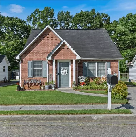 70 Pointe North Dr, Cartersville, GA 30120