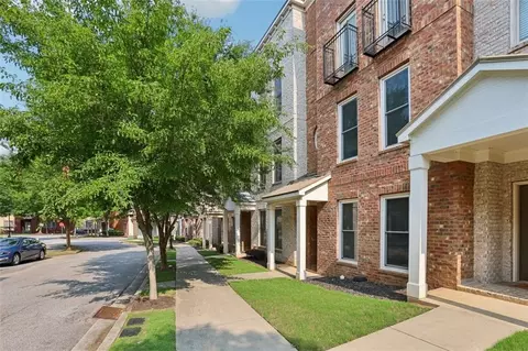 761 Liberty Commons Dr NW, Atlanta, GA 30314