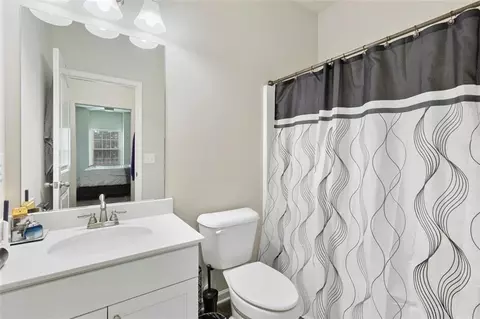 Bath - 140 Canyons Ct, Hampton, GA 30228 photo 4 of 5