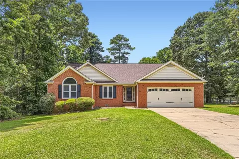 11473 Summer Creek Dr, Hampton, GA 30228