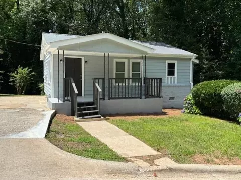 712 Emily St SE, Gainesville, GA 30501