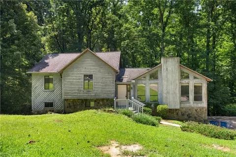 3323 Silver Ridge Ct, Duluth, GA 30096