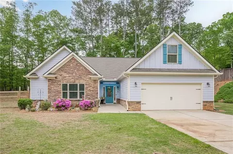 549 Greenridge Ln, Loganville, GA 30052