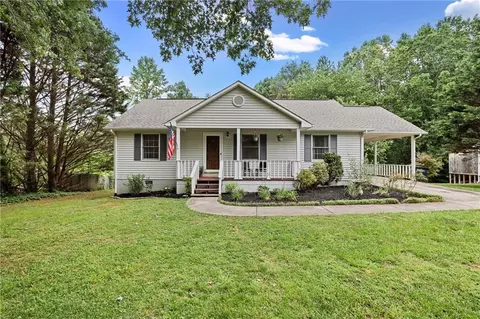 250 Vermont St, Demorest, GA 30535