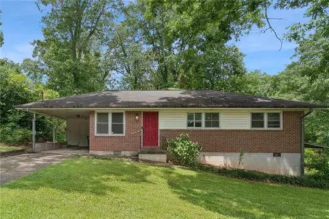 4653 Ridgewood Dr, Forest Park, GA 30297