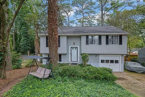 1377 Tucker Woods Dr, Norcross, GA 30093