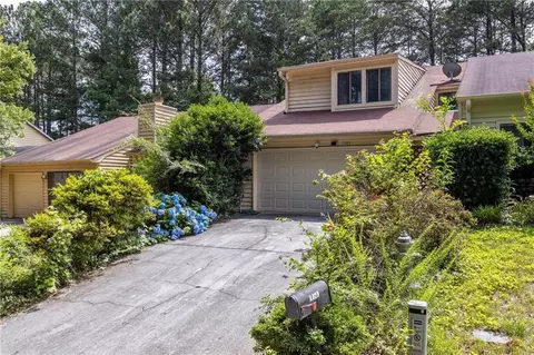 1523 Dillard Rd, Stone Mountain, GA 30088
