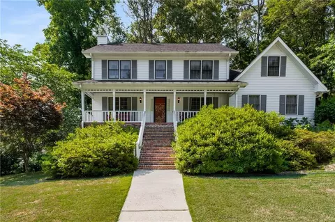 1974 Skyland Glen Dr, Snellville, GA 30078