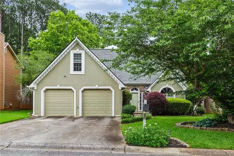 4710 Vineyard Ct SE, Smyrna, GA 30082