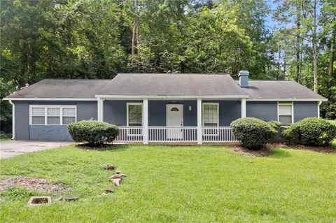 3823 Chimney Ridge Ct, Ellenwood, GA 30294