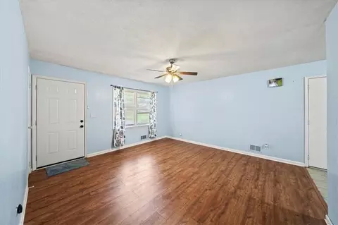 6516 Maddox Rd, Morrow, GA 30260 photo 3